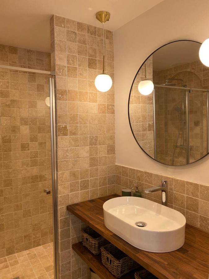 Appartement De Caractere A 拉罗克加雅克 外观 照片